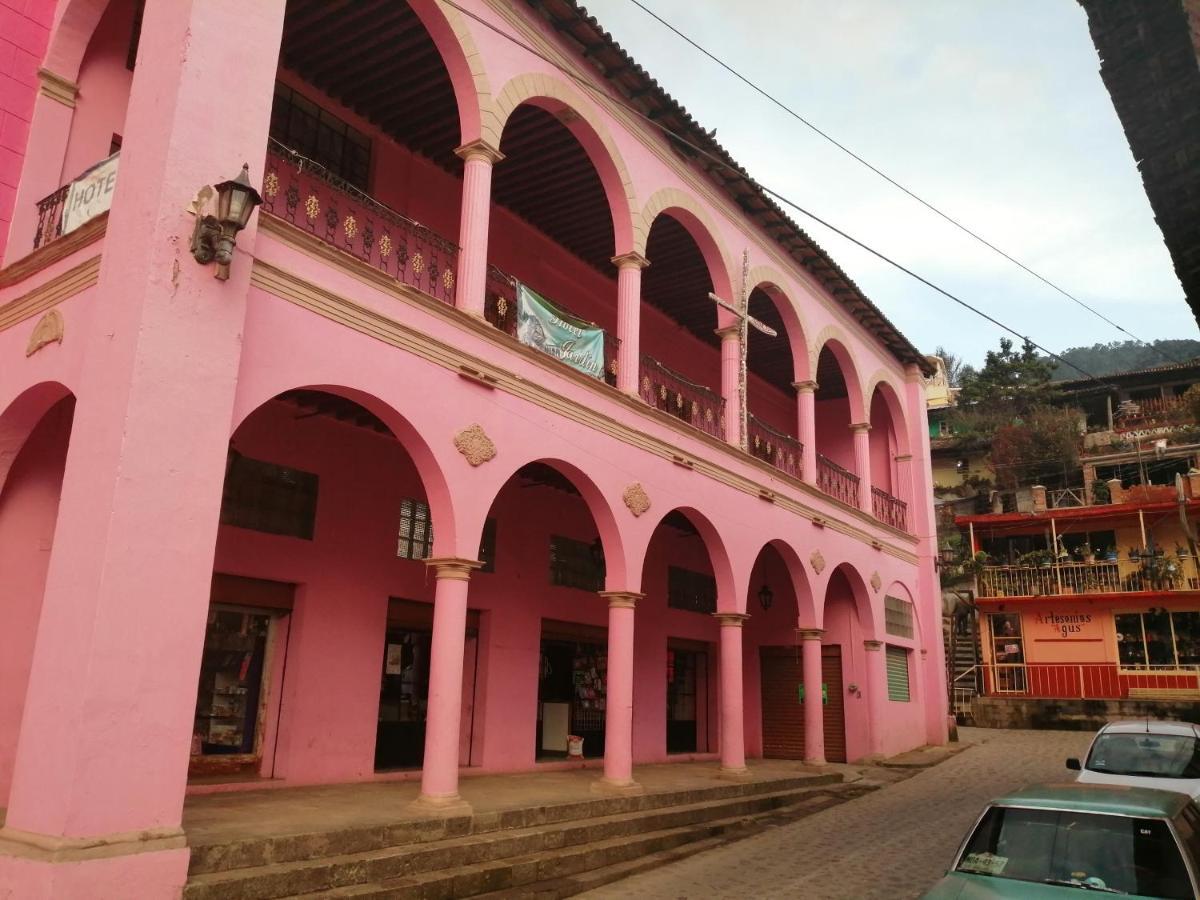 Hotel Jardin Mineral de Angangueo Екстериор снимка